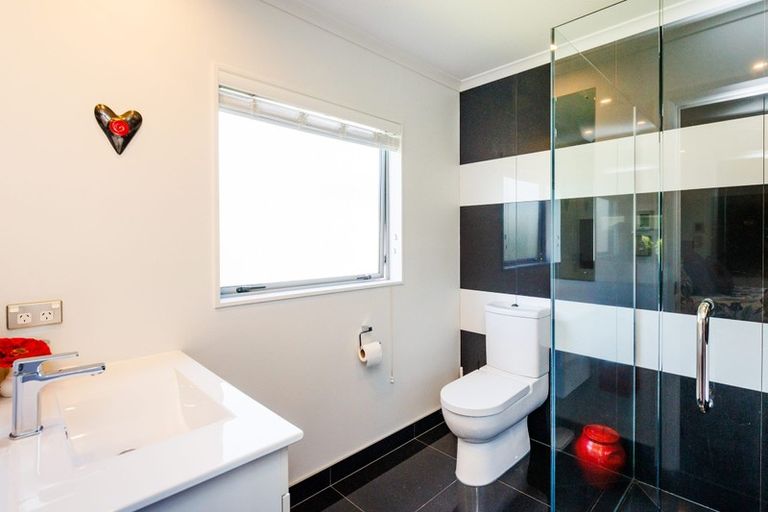 Photo of property in 3 Cheltenham Lane, Awapuni, Palmerston North, 4412