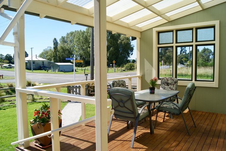 Photo of property in 27 Runbrake Street, Palmerston, 9430