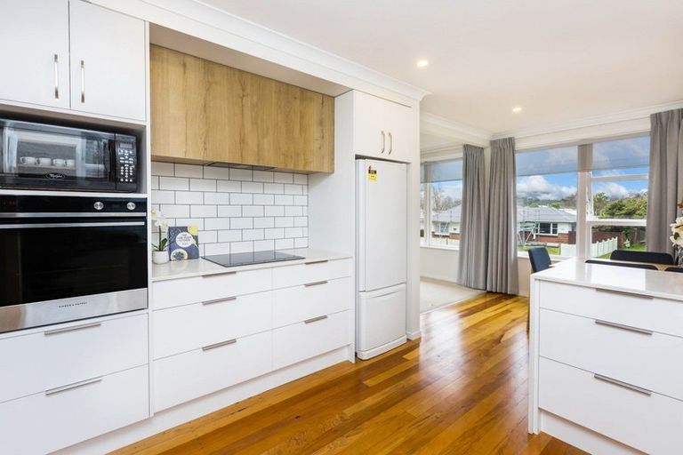 Photo of property in 19 Perry Street, Heretaunga, Upper Hutt, 5018