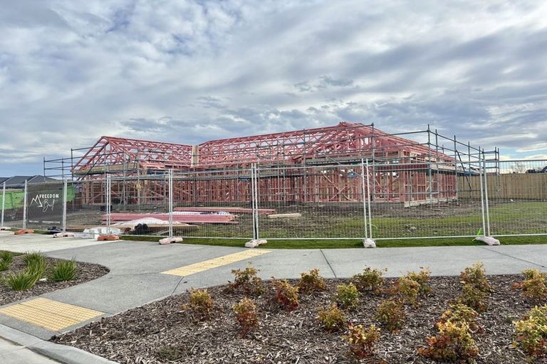 Photo of property in 13 Margaret Drive, Omokoroa, 3114