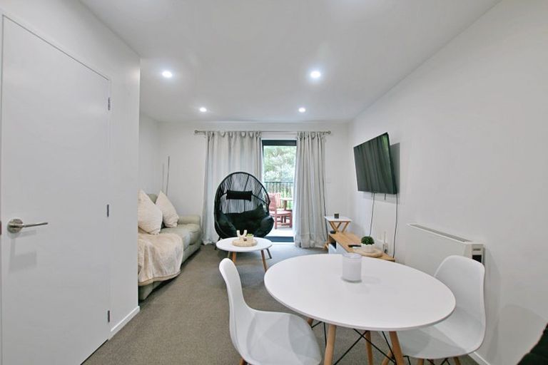 Photo of property in 52 Raupeti Lane, Henderson, Auckland, 0612