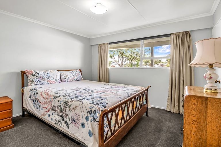 Photo of property in 14 Ferndale Place, Feilding, 4702