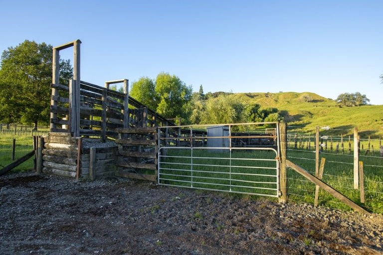 Photo of property in 749 Kanakanaia Road, Te Karaka, 4091