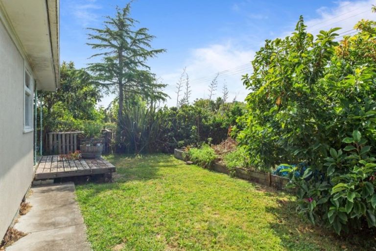 Photo of property in 885 Kahikatea Flat Road, Waitoki, Kaukapakapa, 0871