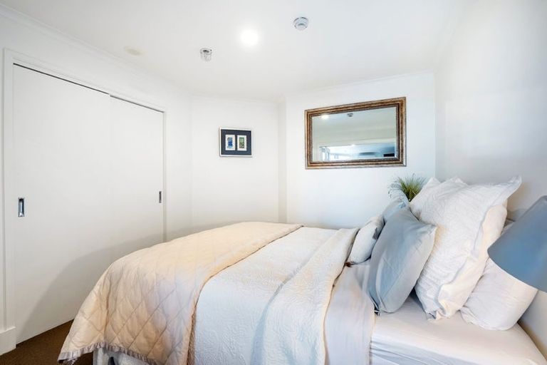 Photo of property in 2c/7-11 Bute Road, Browns Bay, Auckland, 0630