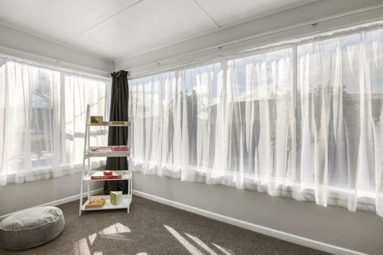 Photo of property in 95 Tipahi Street, Nelson South, Nelson, 7010