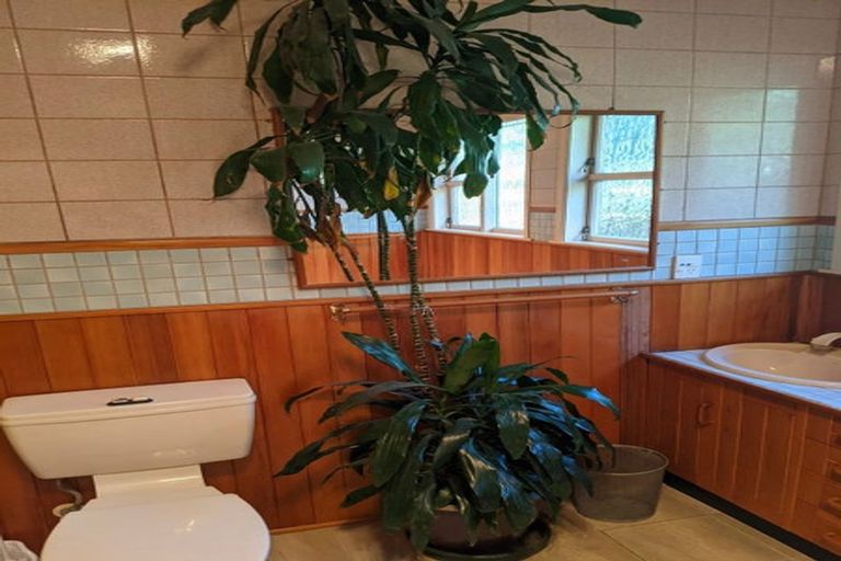 Photo of property in 37 Milne Terrace, Island Bay, Wellington, 6023