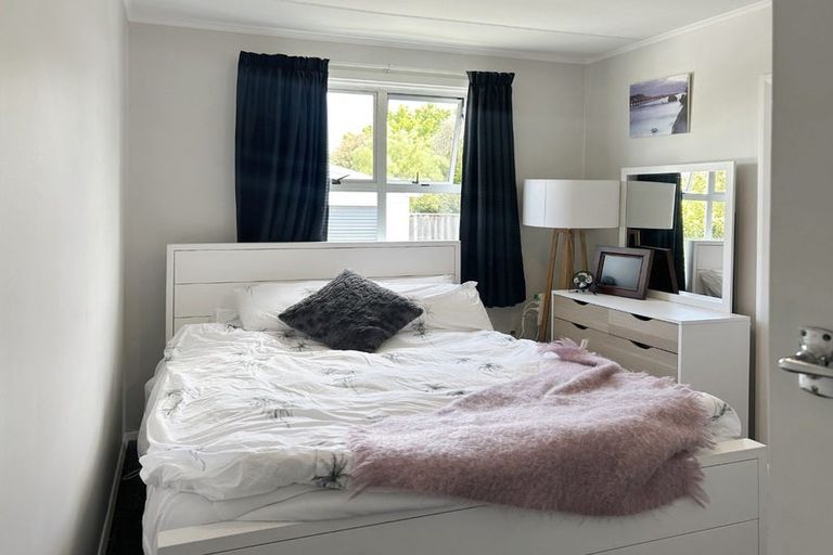 Photo of property in 13 Augustus Street, Carterton, 5713