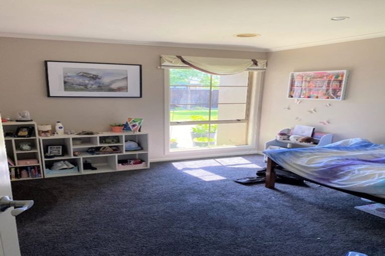 Photo of property in 6 Sovereign Place, Rototuna North, Hamilton, 3210