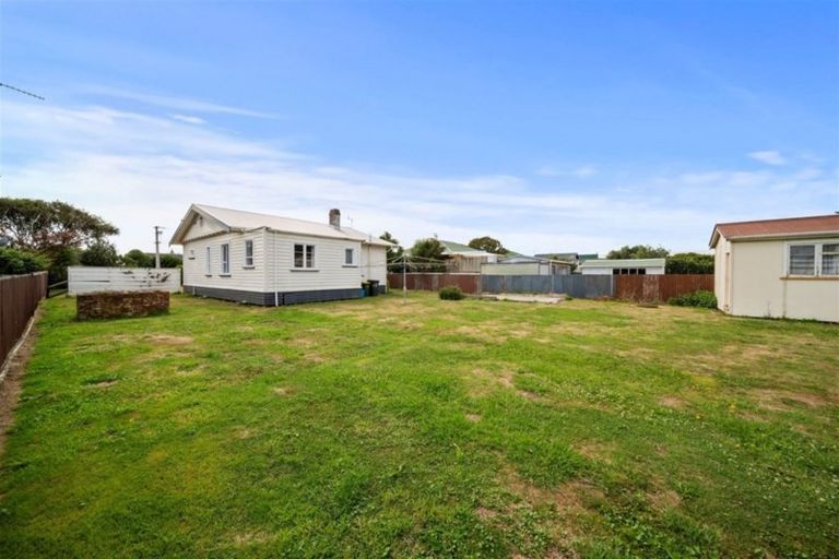 Photo of property in 227 Glover Road, Hawera, 4610