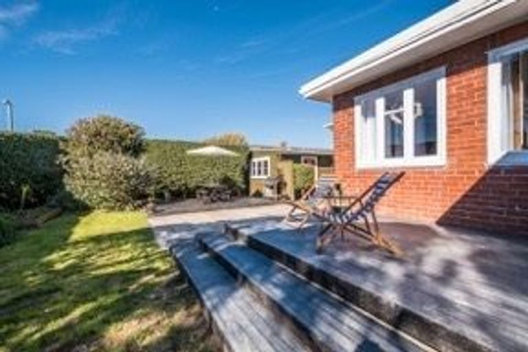 Photo of property in 5 Jillett Street, Titahi Bay, Porirua, 5022