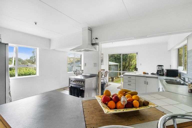 Photo of property in 86 Lindsay Road, Levin, 5510