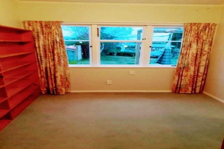 Photo of property in 9 Parakai Street, Paraparaumu, 5032
