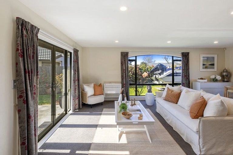 Photo of property in 17 Glencullen Drive, Casebrook, Christchurch, 8051