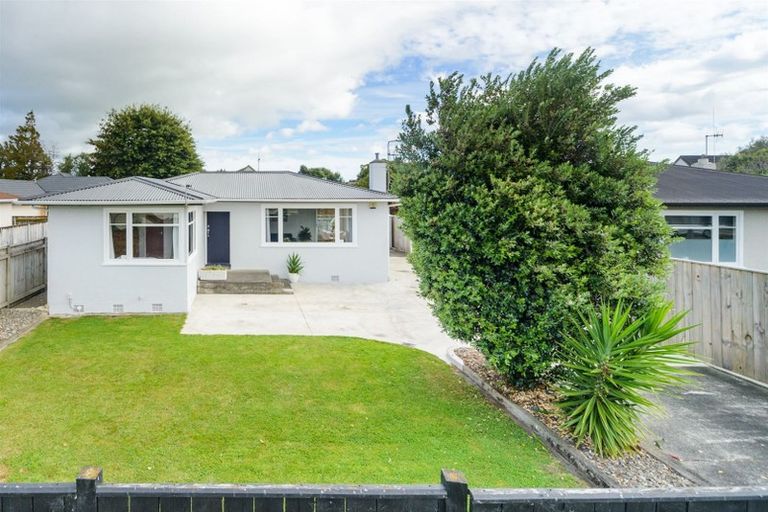 Photo of property in 22 Pitama Road, Awapuni, Palmerston North, 4412