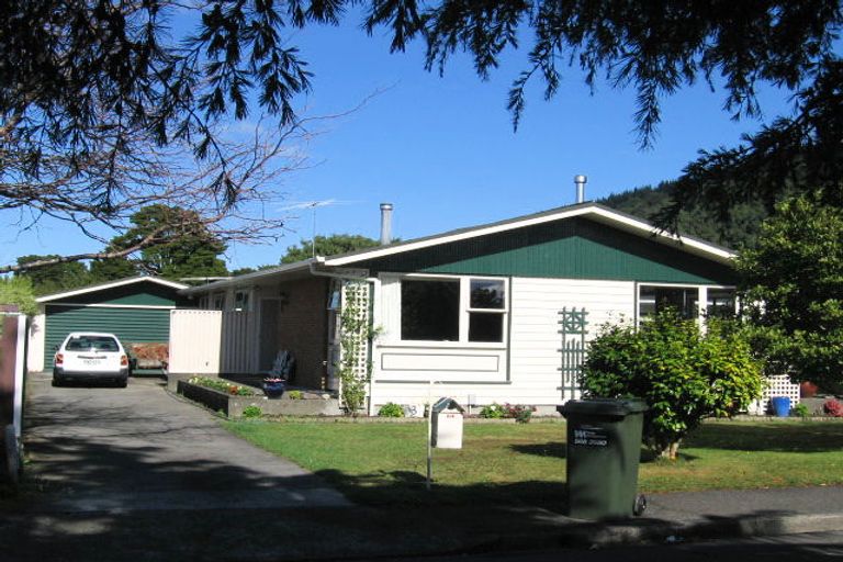 Photo of property in 3 Bailey Grove, Trentham, Upper Hutt, 5018