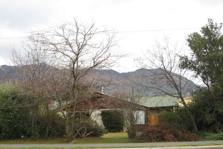 Photo of property in 148 Beacon Point Road, Wanaka, 9305