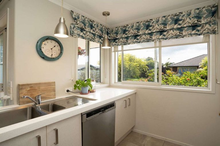 Photo of property in 2 Dennis Yates Way, Kerikeri, 0230