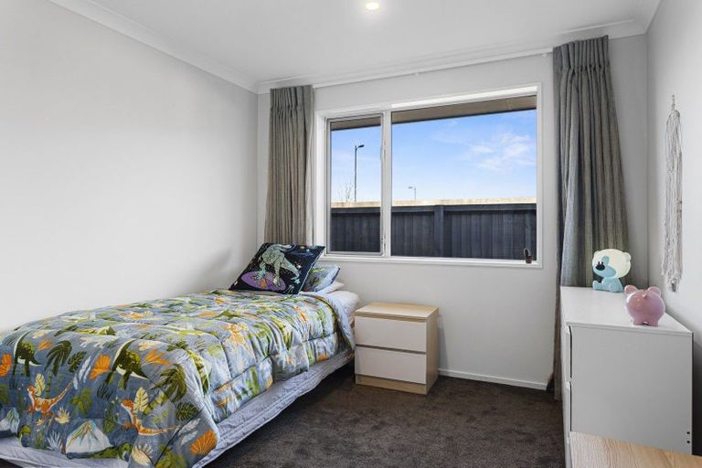 Photo of property in 22 Andesite Drive, Rolleston, 7614