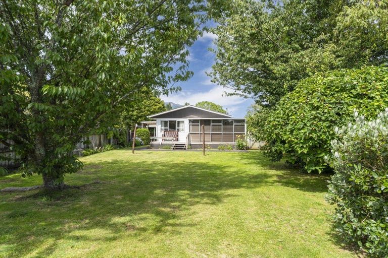 Photo of property in 11 Waipapa Road, Turangi, 3334