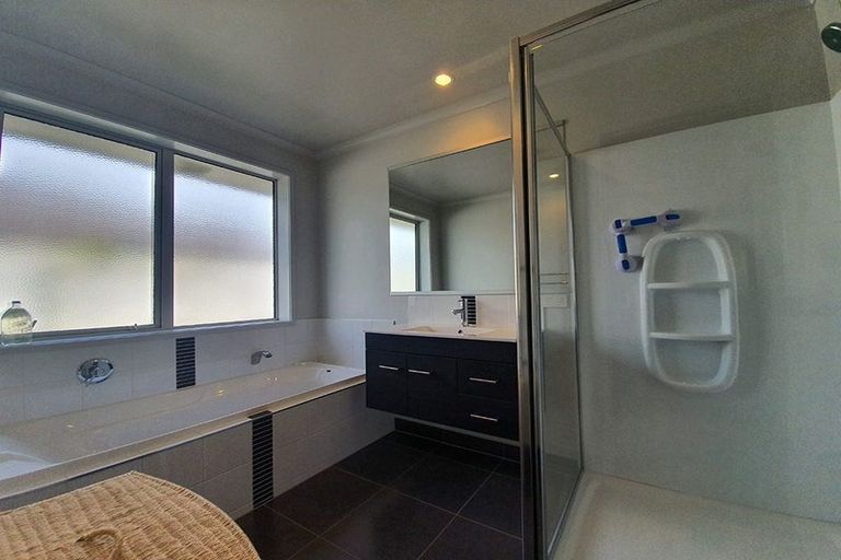 Photo of property in 61 Sunningdale Street, Wattle Downs, Auckland, 2103