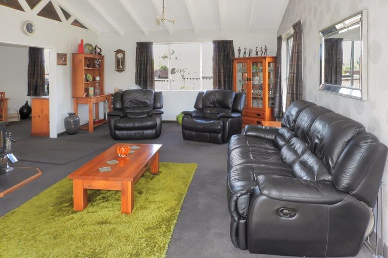 Photo of property in 44 Grove Avenue, Weston, Oamaru, 9401