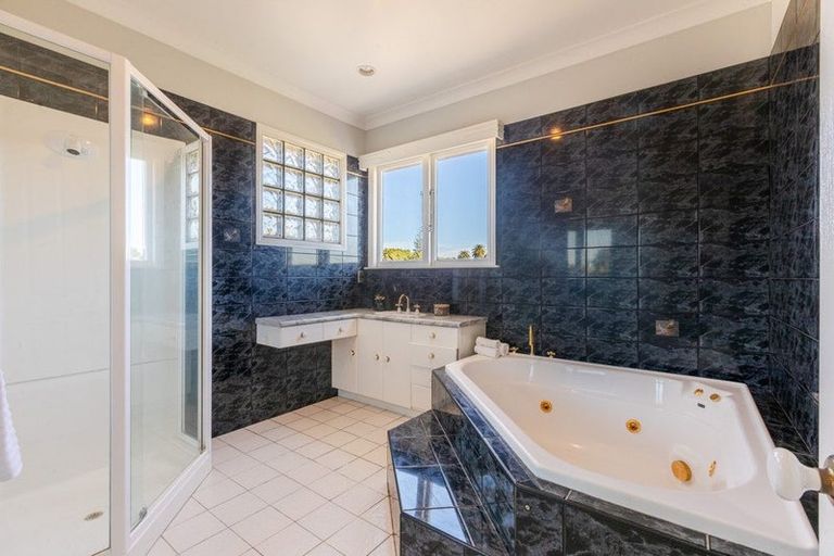 Photo of property in 1-1a Mckenzie Avenue, Marewa, Napier, 4110