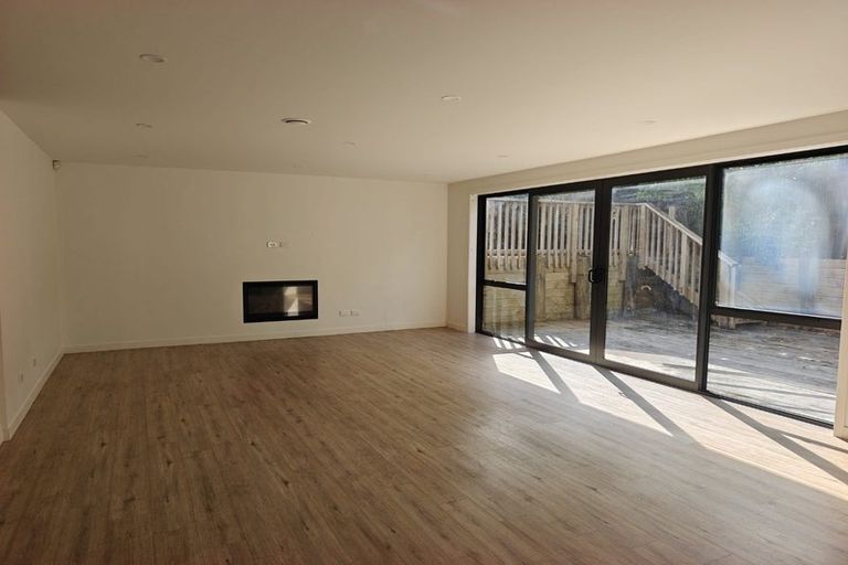 Photo of property in 22d Dallinghoe Crescent, Milford, Auckland, 0620