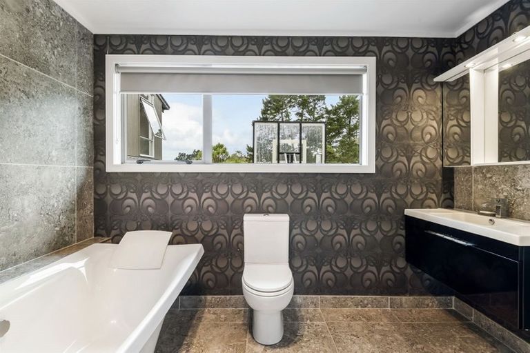 Photo of property in 11 Kauri Road, Whenuapai, Auckland, 0618