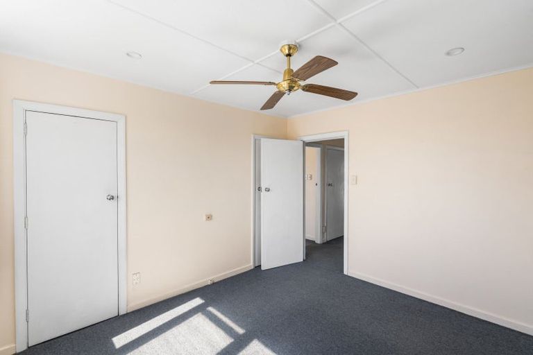 Photo of property in 4 Doreen Street, Aranui, Christchurch, 8061