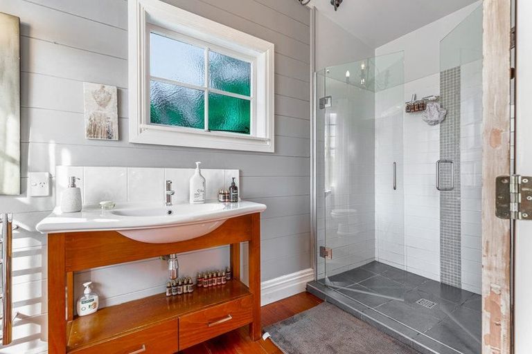 Photo of property in 70 Mahana Road, Waimauku, 0881