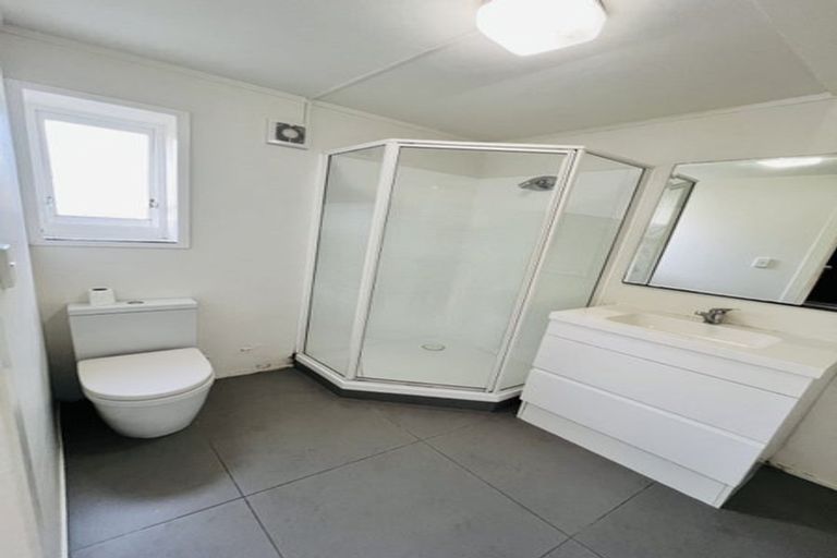 Photo of property in 27 Montclair Rise, Browns Bay, Auckland, 0630