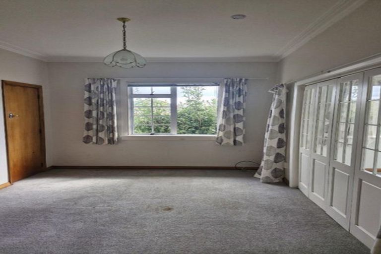 Photo of property in 7 Wilton Street, Westown, New Plymouth, 4310