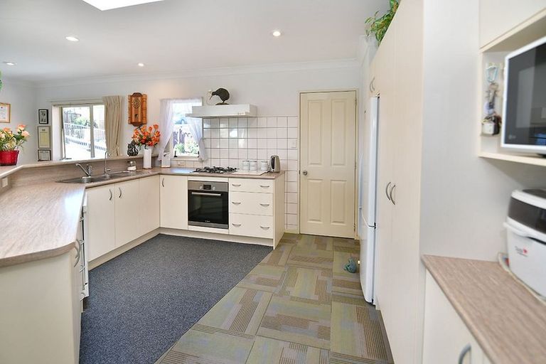 Photo of property in 1/840 Whangaparaoa Road, Manly, Whangaparaoa, 0930