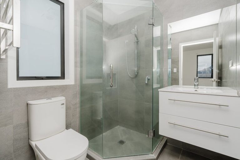 Photo of property in 1/47 Cabourne Drive, Glenview, Hamilton, 3206