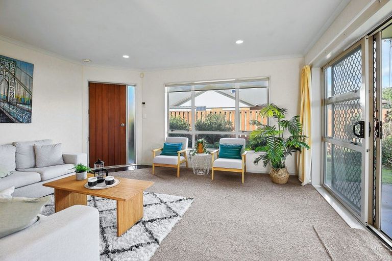 Photo of property in 18b Abergeldie Way, Cambridge, 3434