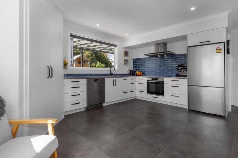 Photo of property in 16 Glen Street, Levin, 5510