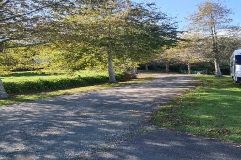 Photo of property in 11 Te Pahi River Drive, Paparoa, Maungaturoto, 0583