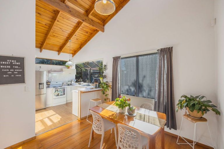 Photo of property in 258 Rangatira Road, Beach Haven, Auckland, 0626