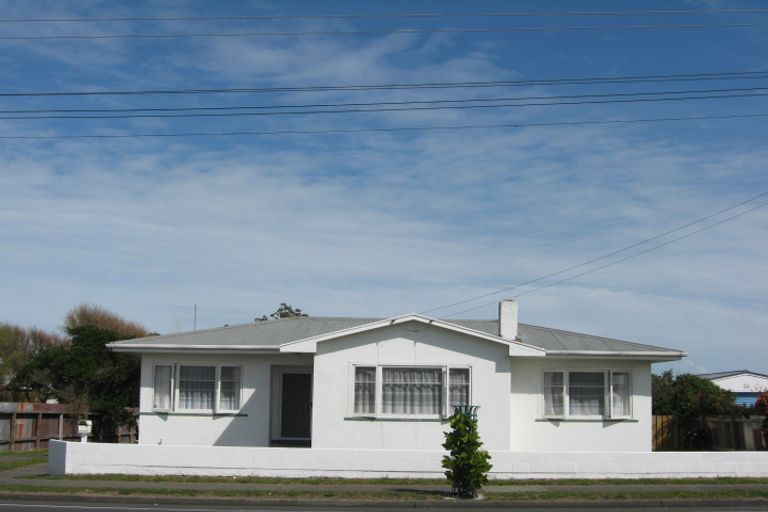 Photo of property in 49 Cornfoot Street, Castlecliff, Whanganui, 4501