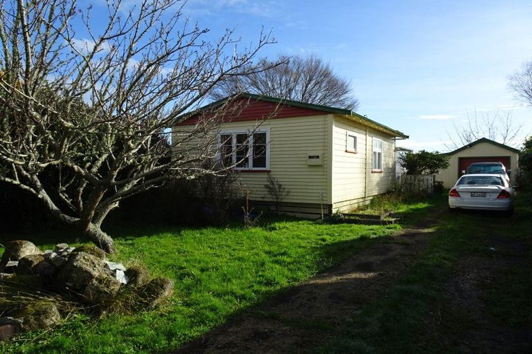 Photo of property in 12 Huxley Street, Pahiatua, 4910