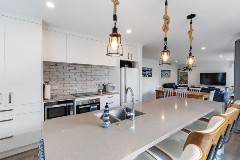 Photo of property in 5 Taffe Crescent, Pyes Pa, Tauranga, 3112