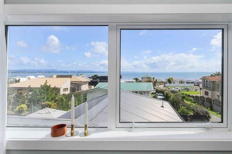 Photo of property in 28a Torkar Road, Clarks Beach, 2122