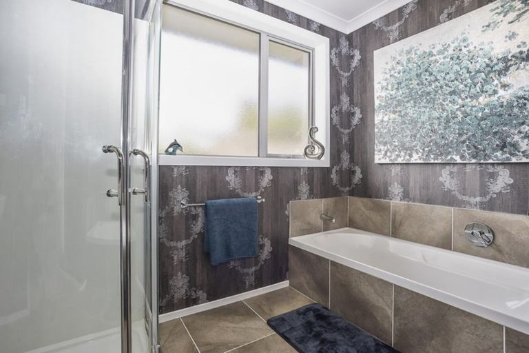 Photo of property in 32 Johnston Street, Gore, 9710