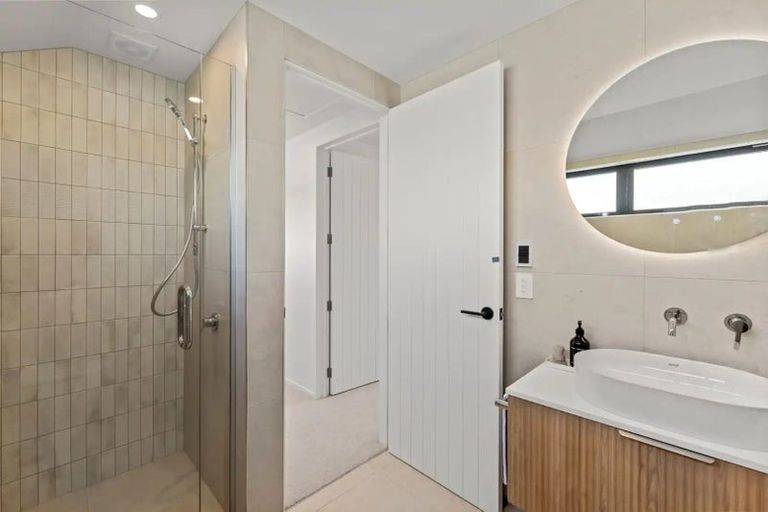 Photo of property in 1/60 Innes Road, 8014