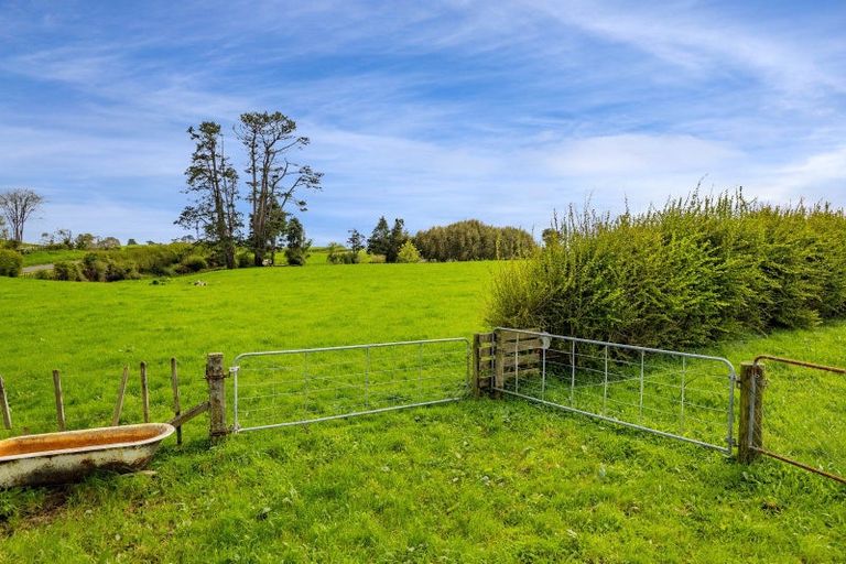 Photo of property in 221 Stanley Road, Te Popo, Stratford, 4394