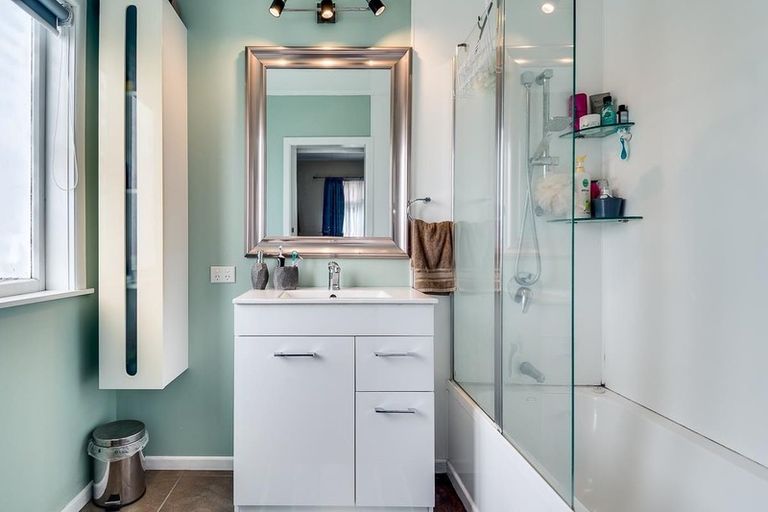 Photo of property in 215 Nottingley Road, Frimley, Hastings, 4120