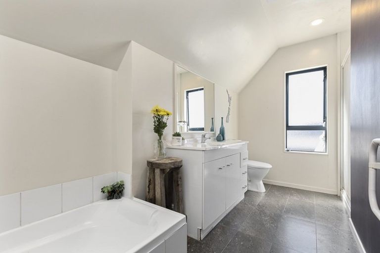 Photo of property in 143a Fifteenth Avenue, Tauranga South, Tauranga, 3112