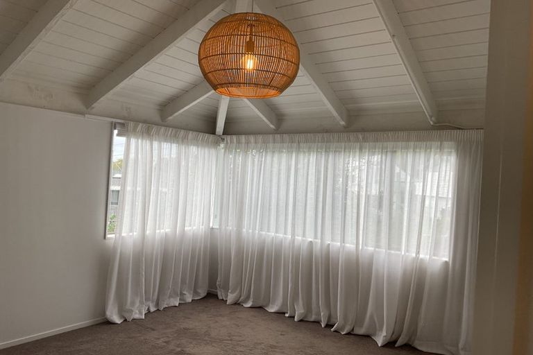 Photo of property in 120 Stanmore Bay Road, Stanmore Bay, Whangaparaoa, 0932