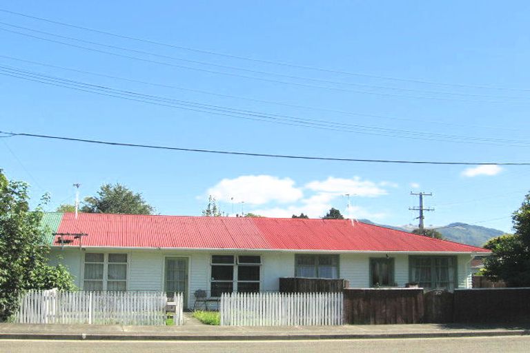 Photo of property in 2c Palfrey Street, Wallaceville, Upper Hutt, 5018